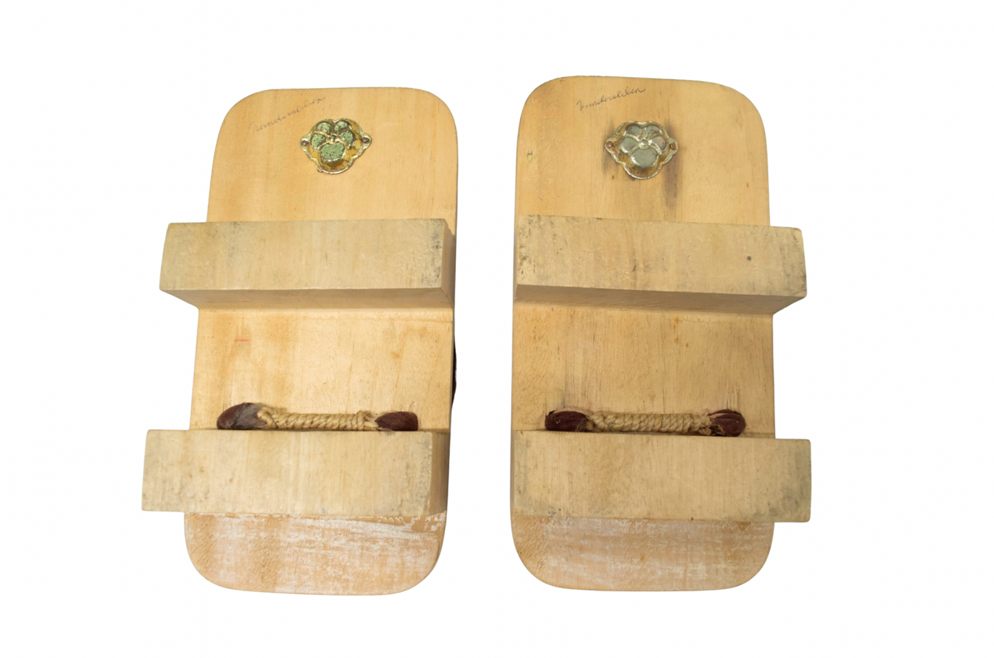 Traditional Japanese Wooden Geta Sandals for Men