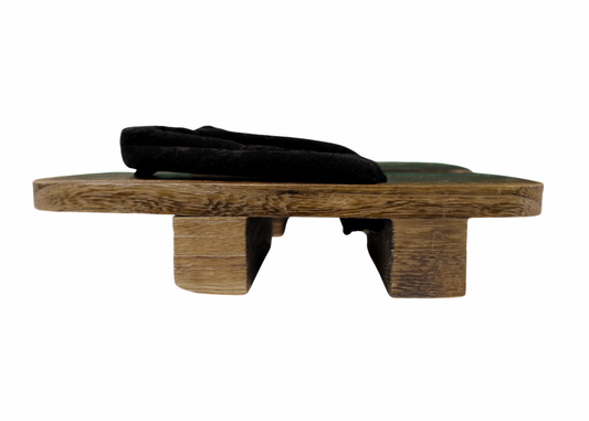 Traditional Japanese Wooden Geta Sandals for Women